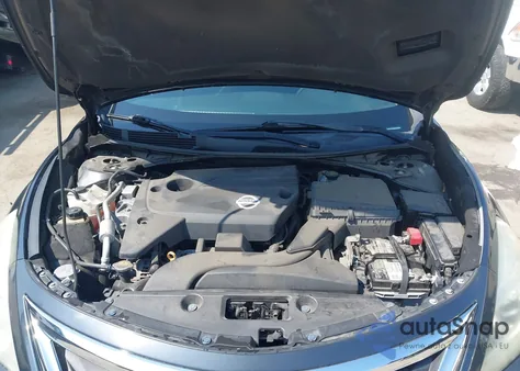 2013 Nissan Altima 2.5 S из США, поврежденный, VIN 1N4AL3AP5DN565626